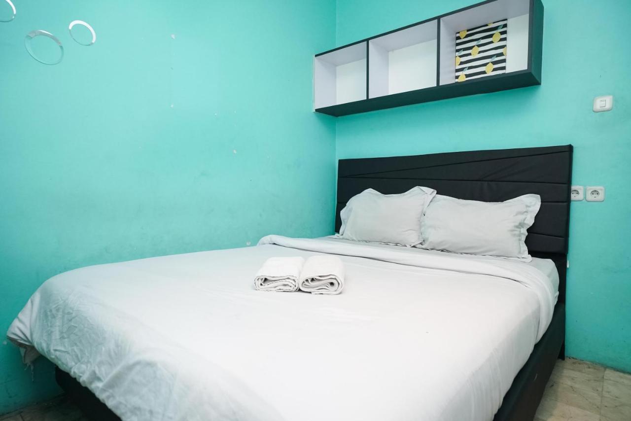 OYO 1491 Sandang Residence Near RS Patria IKKT Jakarta Bagian luar foto
